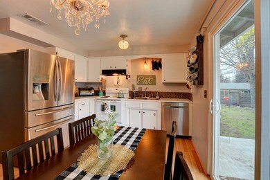 50 SW Eastern Ave, Grants Pass, OR 97526 - photo 6