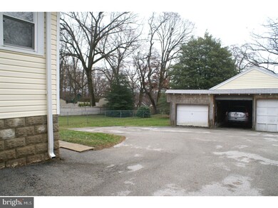 49 Evergreen Ave, Broomall, PA 19008 - photo 3
