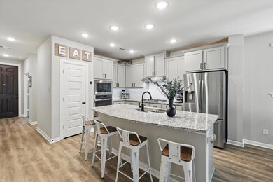High ceilings, recessed lighting