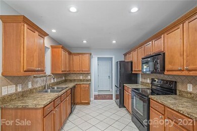 201 Clearview Rd, Statesville, NC 28625 - photo 4