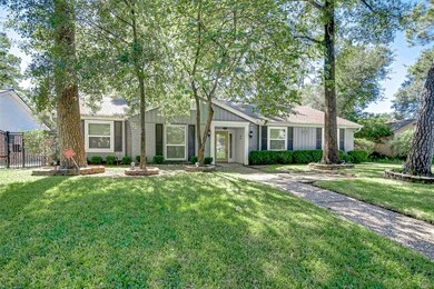 13715 Kingsride Ln, Houston, TX 77079 - photo 2