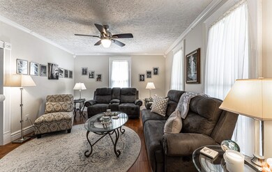 318 Pekin St, Lincoln, IL 62656 - photo 6