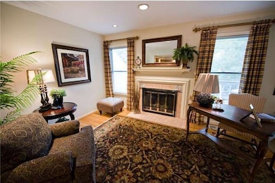 201 Springhouse Pond, Chesterbrook, PA 19087 - photo 6