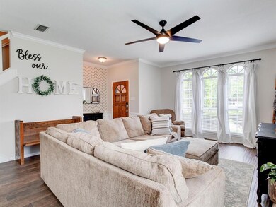 1611 Stonegate Dr, Cleburne, TX 76033 - photo 5