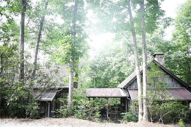 Boarding House Cabins (Exterior)