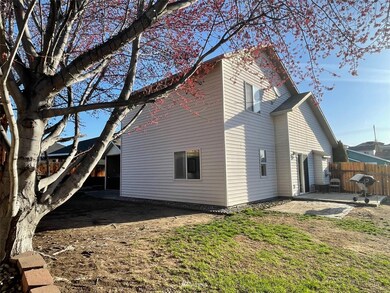 316 S Mary Ln, East Wenatchee, WA 98802 - photo 2