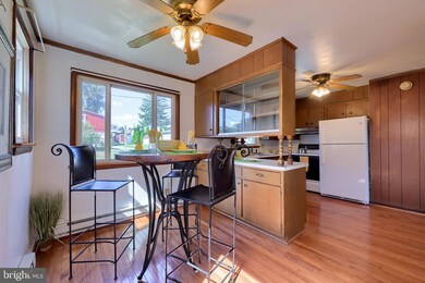 213 Wecaf Rd, New Holland, PA 17557 - photo 2