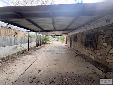 1306 N 12 Mile N, Roma, TX 78584 - photo 5