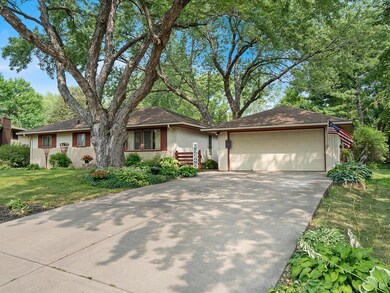 10024 100th Ave N Maple Grove MN 55369 USA-002-003