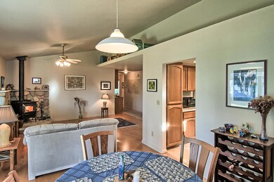 Dining & Living Areas