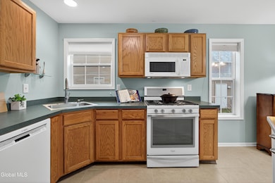 50 Glenham Rd, Saratoga Springs, NY 12866 - photo 6