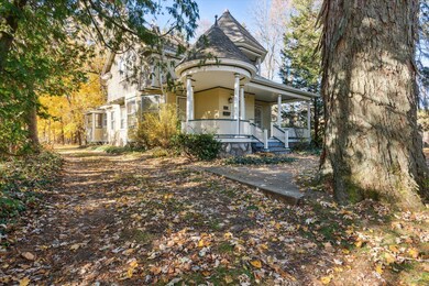 02-921-Maple-St-Albion-MI-49224-WindowSt