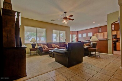 FAMILY / KITCHEN