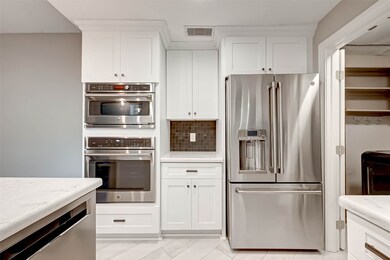 129 Litchfield Ln, Houston, TX 77024 - photo 6