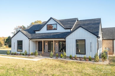 1120 Baron Rd, Waxhaw, NC 28173 - photo 2