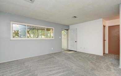 Living Room (2)