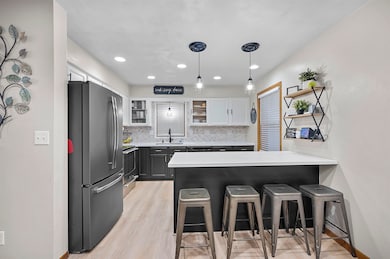 2107 Meadowlark Dr, Janesville, WI 53546 - photo 4