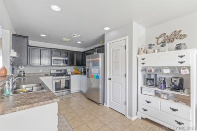 8995 S 253rd East Ave, Broken Arrow, OK 74014 - photo 7