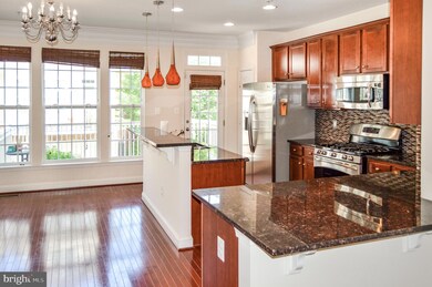 11930 Weybridge Ln, Germantown, MD 20876 - photo 3