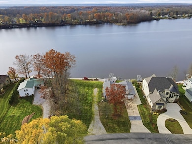 1531 Lake Crest Dr, Roaming Shores, OH 44084 - photo 6