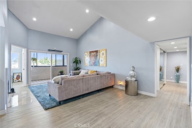 7625 Reseda Blvd unit 302, Reseda, CA 91335 - photo 4