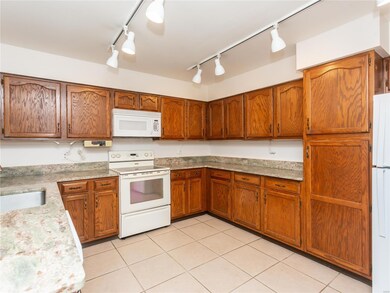 Great Kitchen for any gourmet cook