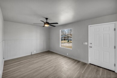 123 W Orleans Ave, Sapulpa, OK 74066 - photo 4