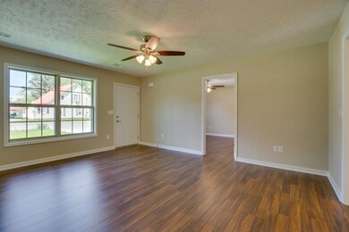 705 Lynchburg Rd, Manchester, TN 37355 - photo 4