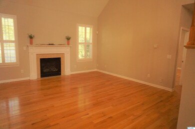 3704 Crouse Dr NW, Huntsville, AL 35810 - photo 5