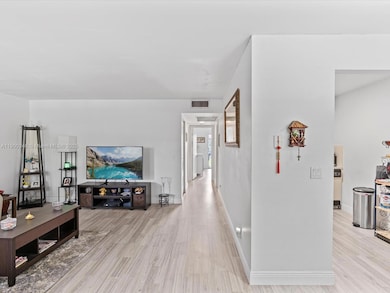 13250 SW 7th Ct unit 317L, Pembroke Pines, FL 33027 - photo 6