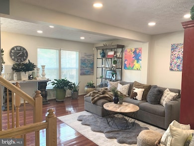 13 Silver Birch Ct, Owings Mills, MD 21117 - photo 4