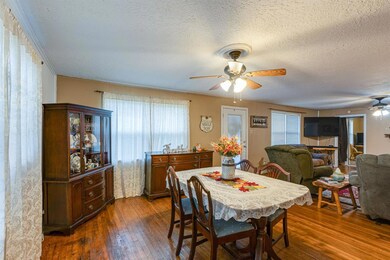 100 S Center St, Bonham, TX 75418 - photo 4