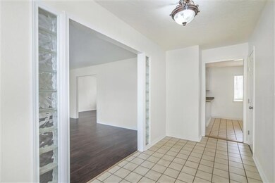 2604 N Woodloch St, Conroe, TX 77385 - photo 5