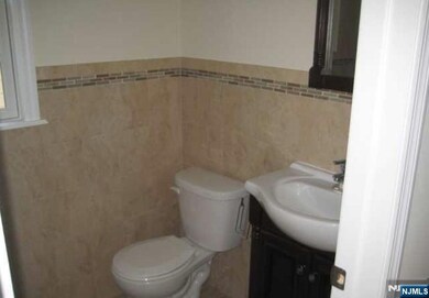 211 N 3rd St unit 2, East Newark, NJ 07029 - photo 5