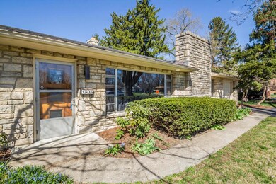 1505 S James Rd 01