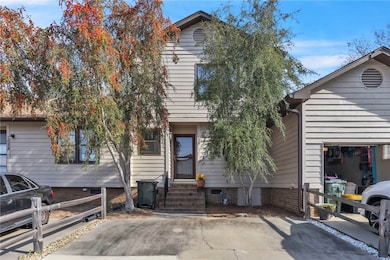 103 Sunningdale Ct unit B, Easley, SC 29642 - photo 2