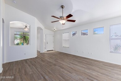 4443 E Rowel Rd, Phoenix, AZ 85050 - photo 4