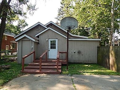 2719 Center St, Des Moines, IA 50312 - photo 3