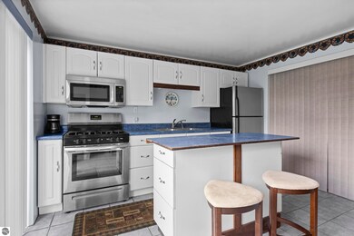 16966 Maple Dr, Leroy, MI 49655 - photo 6