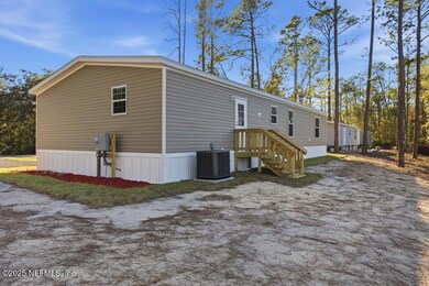 156 Wallace St, Interlachen, FL 32148 - photo 5