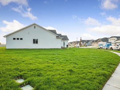 8406 E Sunray Dr, Nampa, ID 83687 - photo 3