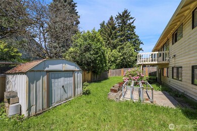 7407 25th Ave NE, Seattle, WA 98115 - photo 4