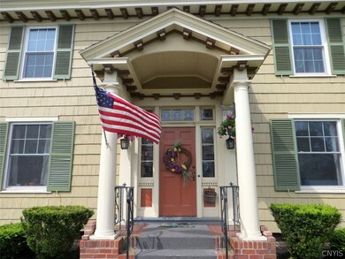 Come on inside! It is beautiful!