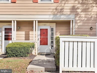 11303 Appledowre Way, Germantown, MD 20876 - photo 2