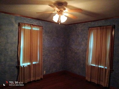 21 Baldwin Ave, Waukegan, IL 60085 - photo 7