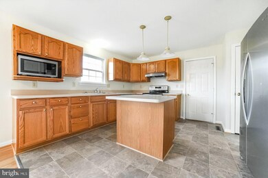 11211 Rawhide Rd, Lusby, MD 20657 - photo 5