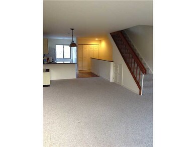 328 Pemberwick Rd unit 8, Greenwich, CT 06831 - photo 2