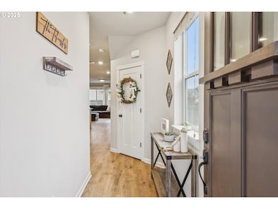 2081 Silverstone Dr, Forest Grove, OR 97116 - photo 3