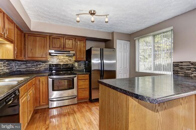 32 Hunt Cup Cir, Owings Mills, MD 21117 - photo 6