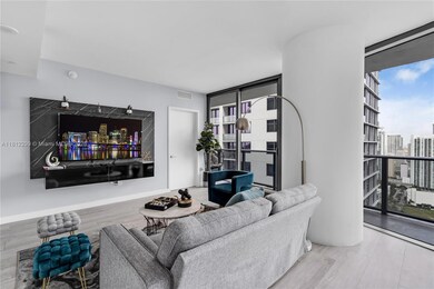 55 SW 9th St unit 3501, Miami, FL 33130 - photo 6